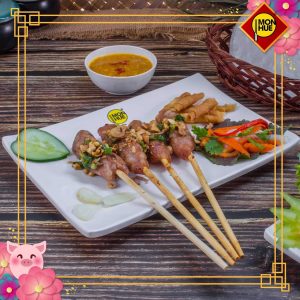 Nem nướng cuốn bánh tráng